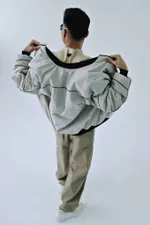 Бомбер VNVA бежевый