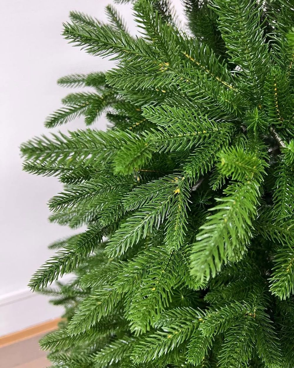 Ель искусственная «Эльга» (Литая хвоя) 120 см / 1,2 м