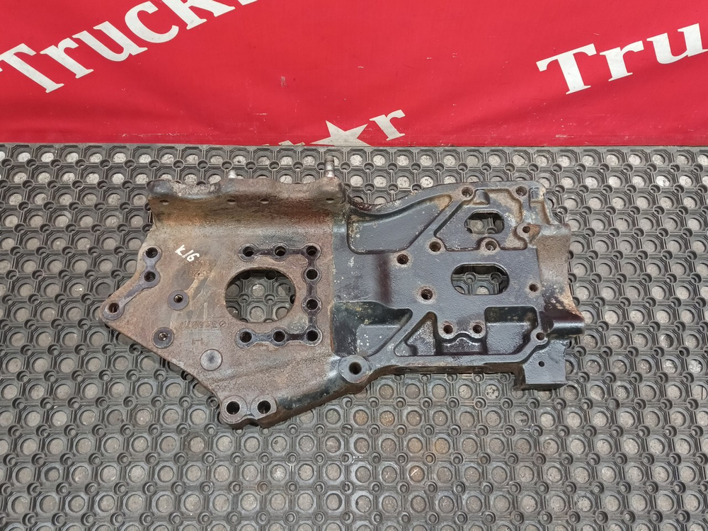 Кронштейн рессоры передней правый 2017г.