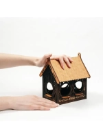 Кормушка-домик