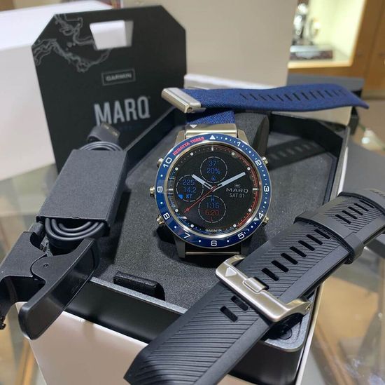 Люксовые мультиспортивные часы Garmin MARQ Captain (010-02006-07)