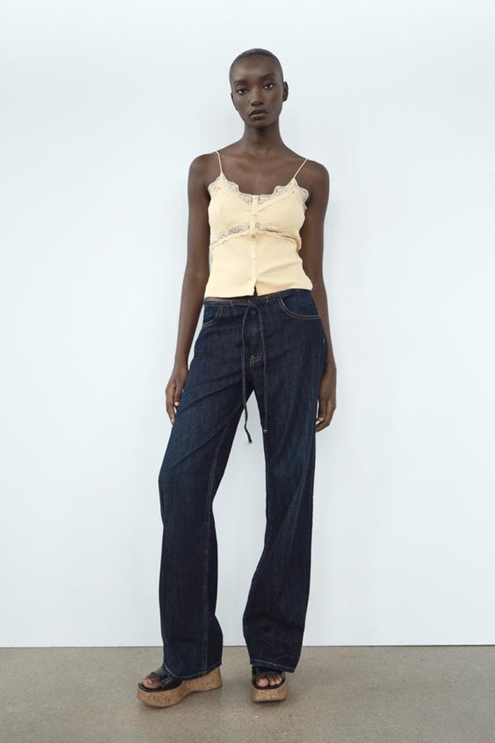 ZARA ТОП В РУБЧИК С КРУЖЕВОМ И ПУГОВИЦАМИ, ВАНИЛЬНЫЙ