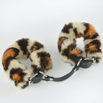 Черные кожаные наручники со съемной леопардовой опушкой (Цвет: черный с леопардовым)