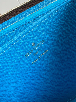 Louis Vuitton Zippy Wallet