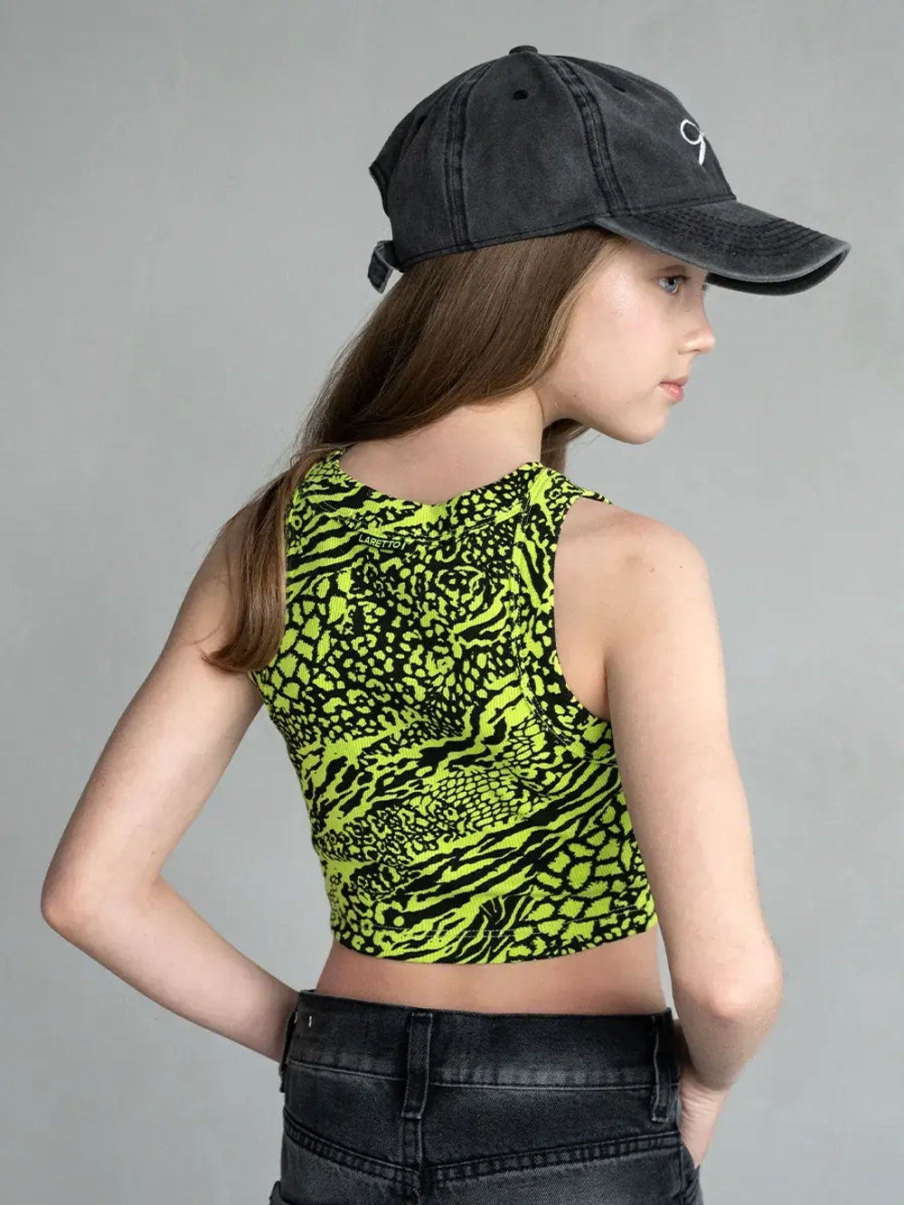 Топ для девочки летний