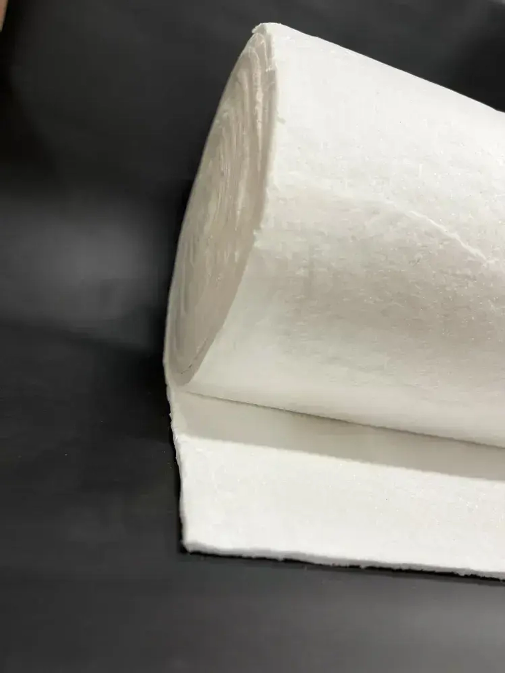 Огнеупорное керамическое одеяло 1260 градусов толщина 19 мм плотность 64 кг на куб длина 0,5 м для печей и дымоходов