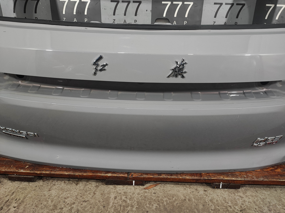 Крышка багажника Hongqi HS3 1 23-нв Б/У Оригинал 6301010HT01S2