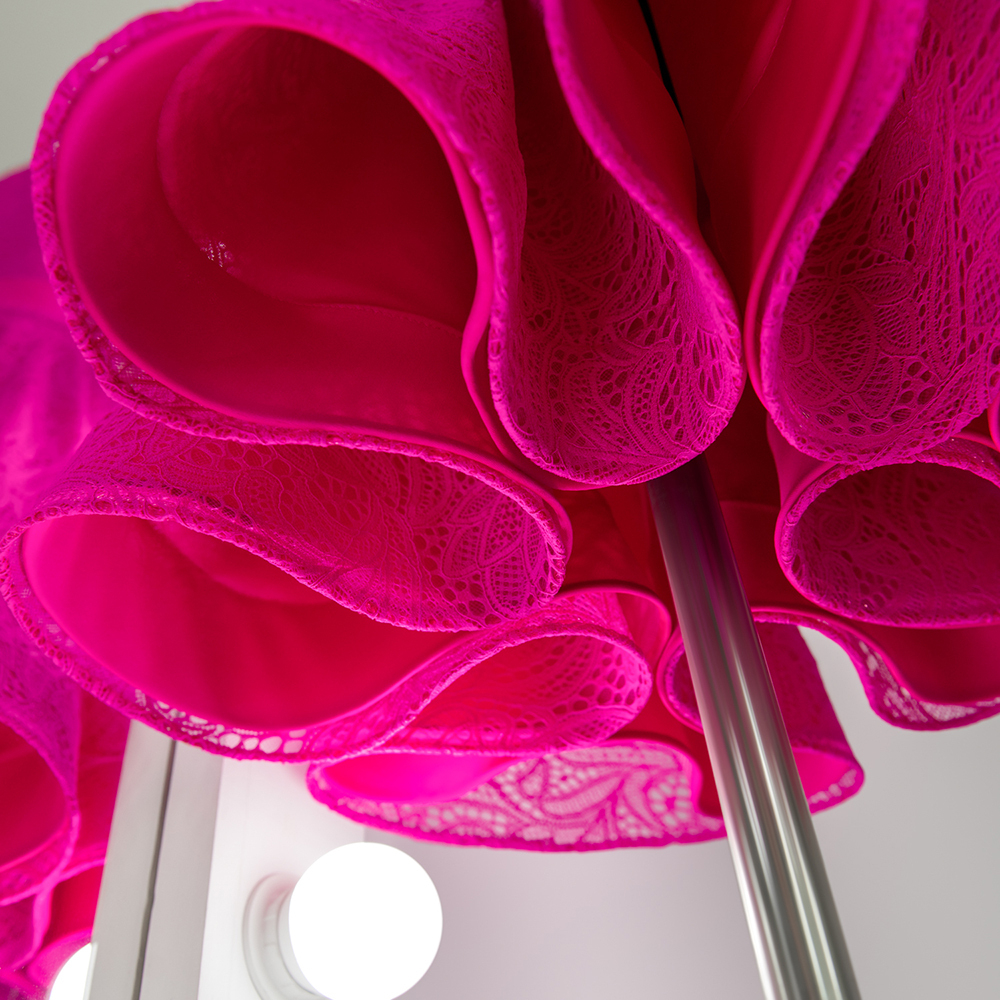 яркое платье для танцев