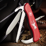Нож Victorinox Hunter, 111 мм, 12 функций, с фиксатором лезвия, красный