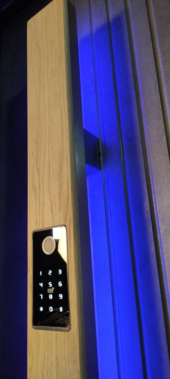 Арт. 70х35 Inox Oak Veneer Premium + Dircode , L-1400мм