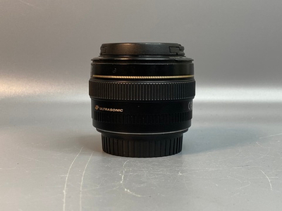 Canon EF 50mm f/1.4 USM