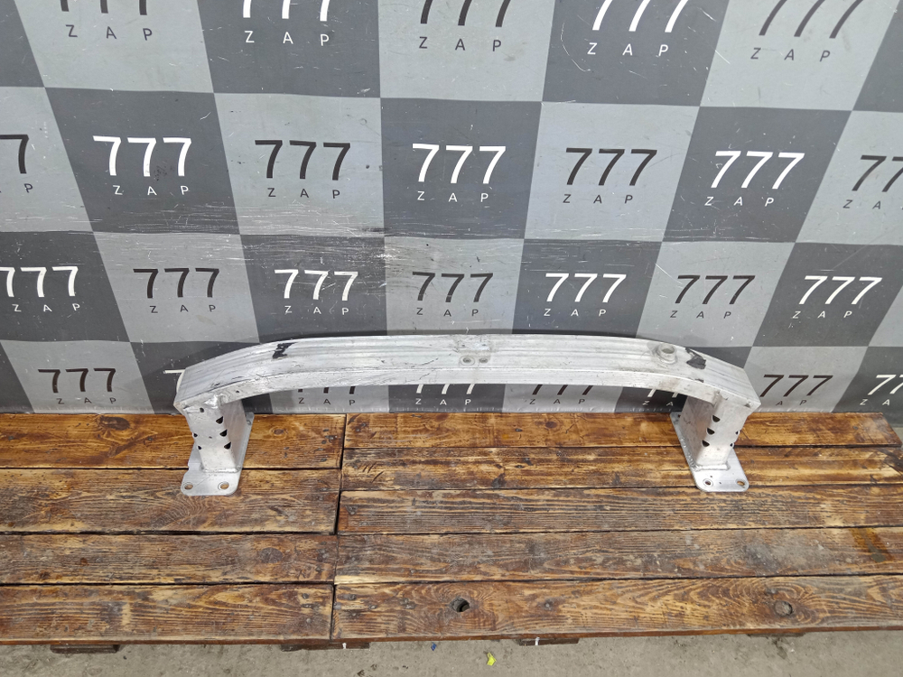 Усилитель переднего бампера Omoda C5 22-нв Б/У Оригинал 501004537AA