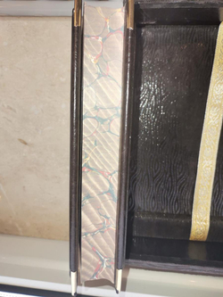 Книга подарочная в коже "Настольная книга руководителя"