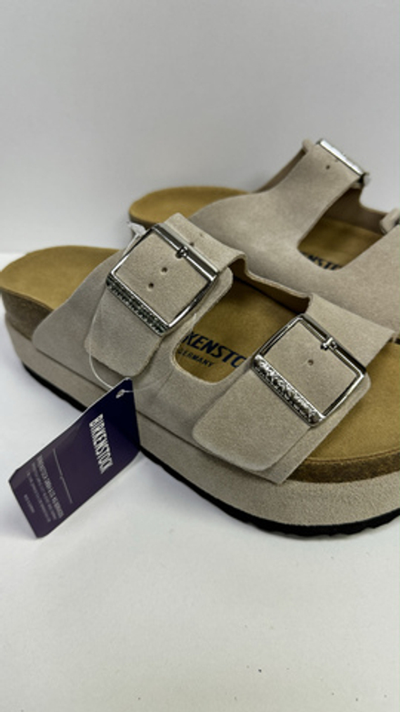 Сабо Birkenstock на утолщенной подошве бежевые