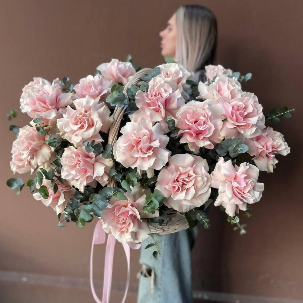 Корзина с французскими розами FLORENCE