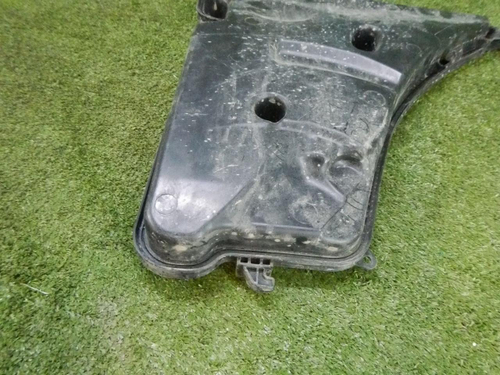 Бачок омывателя BMW 5er G30 (2017-2023)