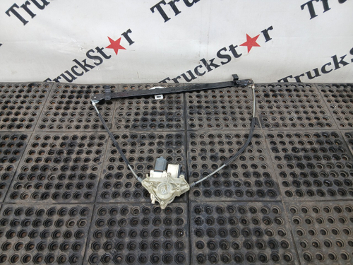 Стеклоподъемник правый