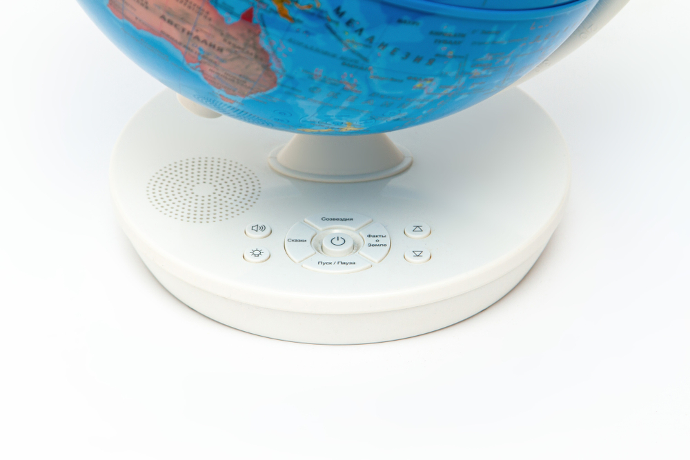 Интерактивный глобус Oregon Scientific  "МИФ" со сказками SG102RW