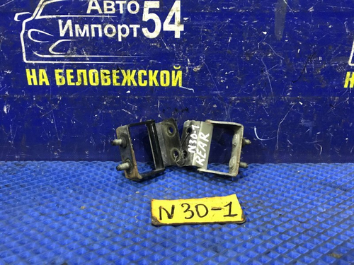 Петля багажника NISSAN R’NESSA 1999