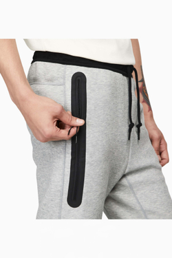 Штаны Nike Sportswear Tech Fleece