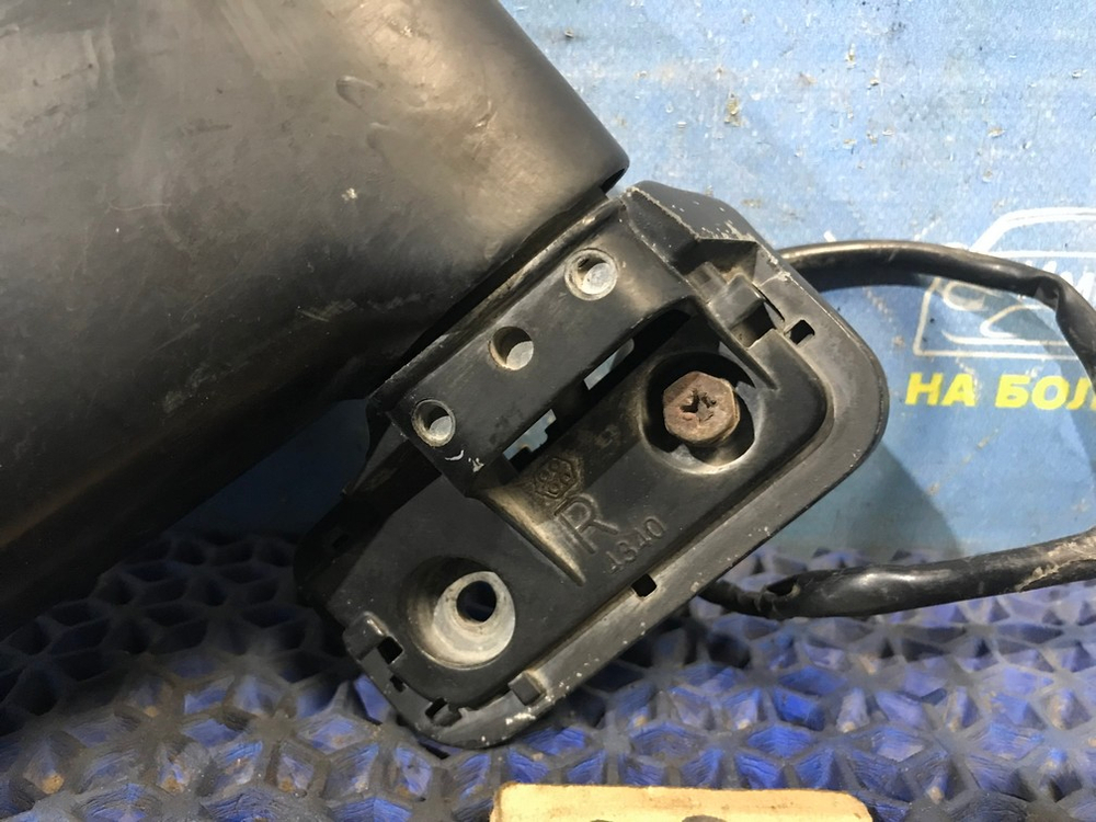 Зеркало правое TOYOTA ESTIMA 1998