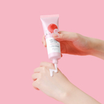 Солнцезащитная сыворотка с коллагеном Round Lab Camellia Deep Collagen Firming Sun Serum SPF50+ PA++++