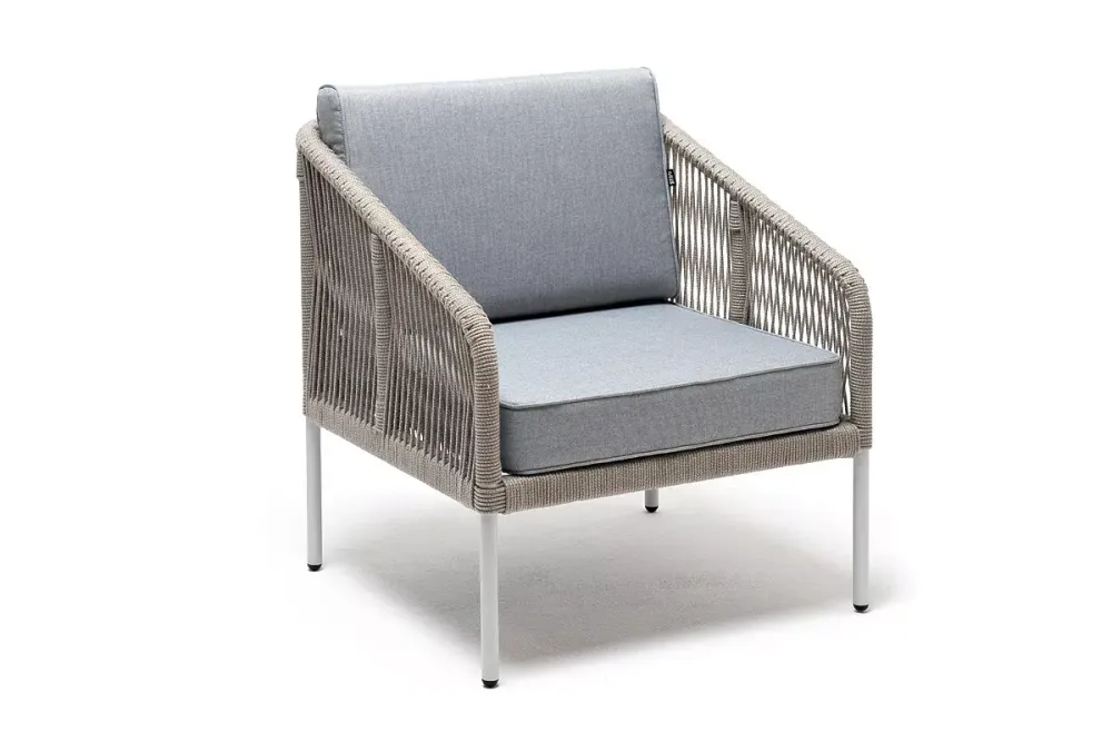 "Канны" кресло плетеное из роупа, каркас алюминий светло-серый (RAL7035) муар, роуп серый меланж круглый, ткань светло-серая