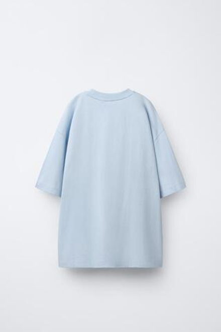 ZARA ФУТБОЛКА С ПРИНТОМ KPOP DEMON HUNTERS™ NETFLIX ©, ГОЛУБОЙ