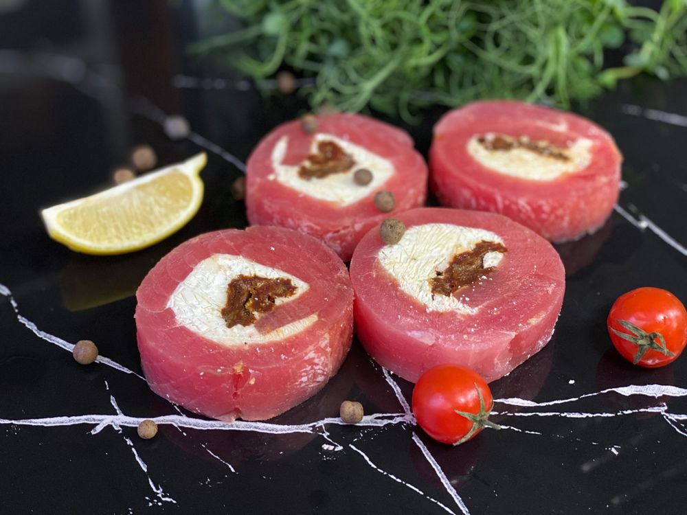 Рулет из тунца с сыром и томатами 400 г