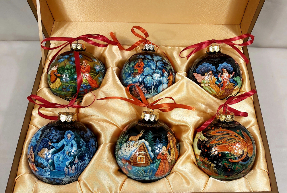 Сувенирный набор из 6-ти новогодних шаров с ручной росписью Палех