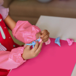 Фартук завязки 49х39 Зайка (фуксия)