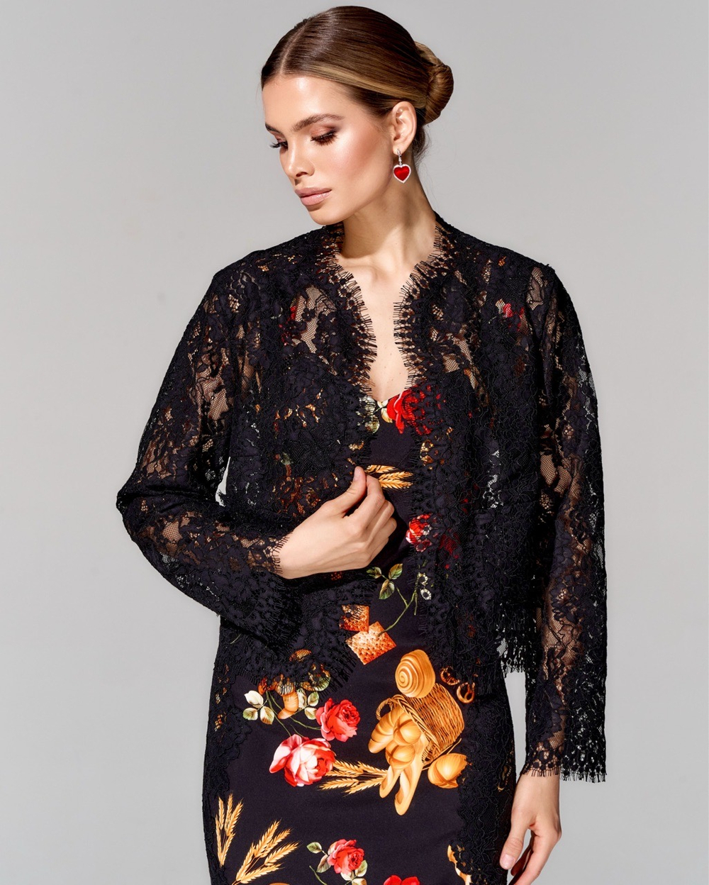 Платье-футляр с отделкой