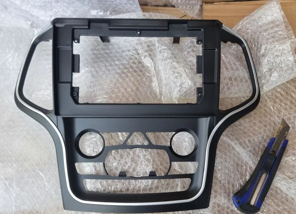 Магнитола для Jeep Grand Cherokee WK2 2013-2021 (ШГУ 8.4") - FarCar BM10-2K-9564F3 монитор 10.36" 2K QLED на Android 14, TS10, 4+32Гб, CarPlay, 4G SIM-слот