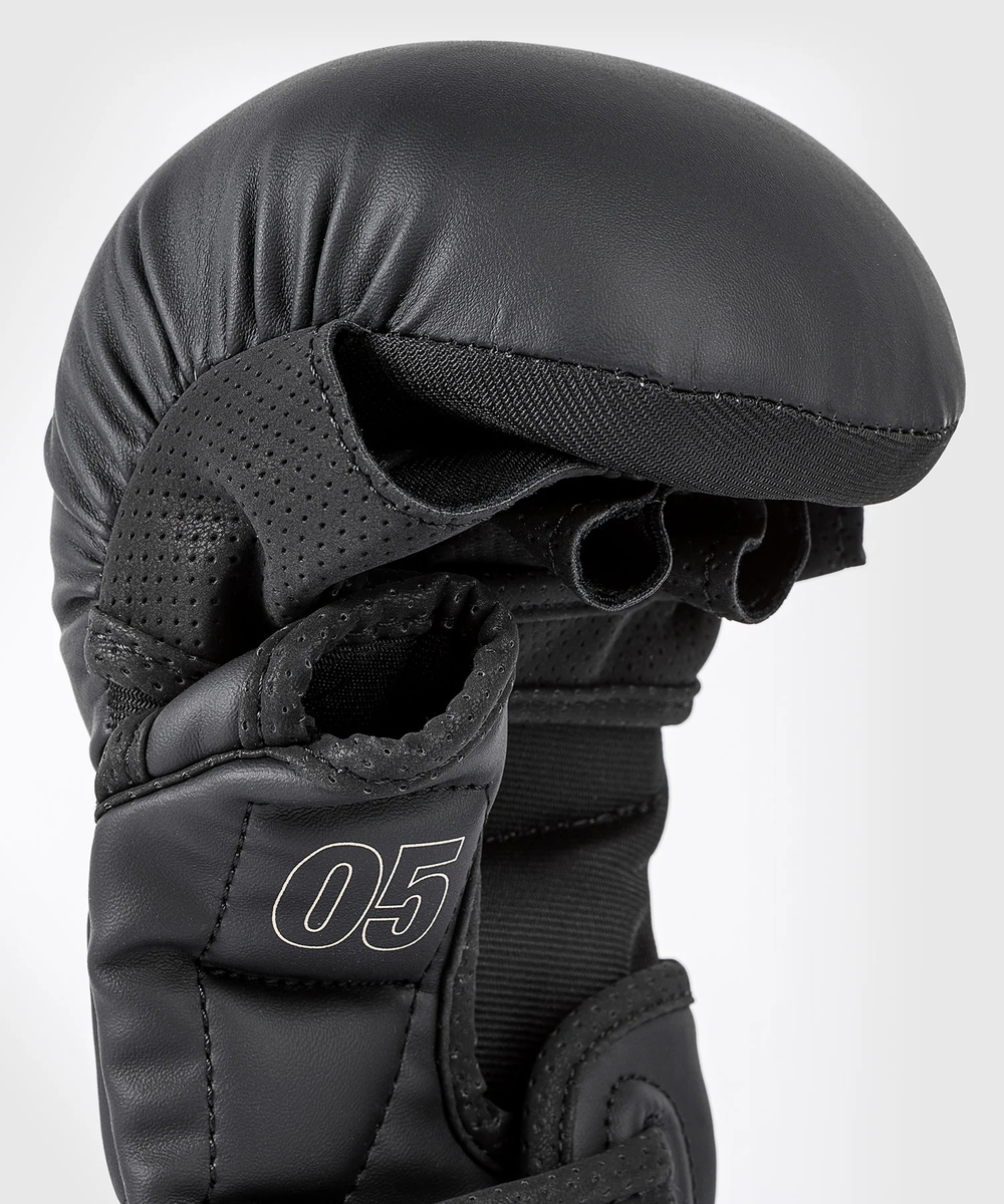 Перчатки ММА Venum Impact Evo Black/Beige