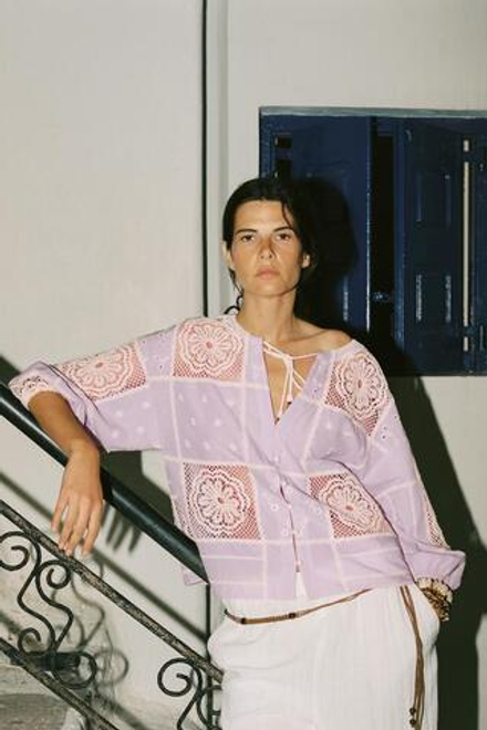 ZARA КОМБИНИРОВАННАЯ РУБАШКА С КРУЖЕВОМ КРОШЕ, ЛИЛОВЫЙ/БЕЛЫЙ