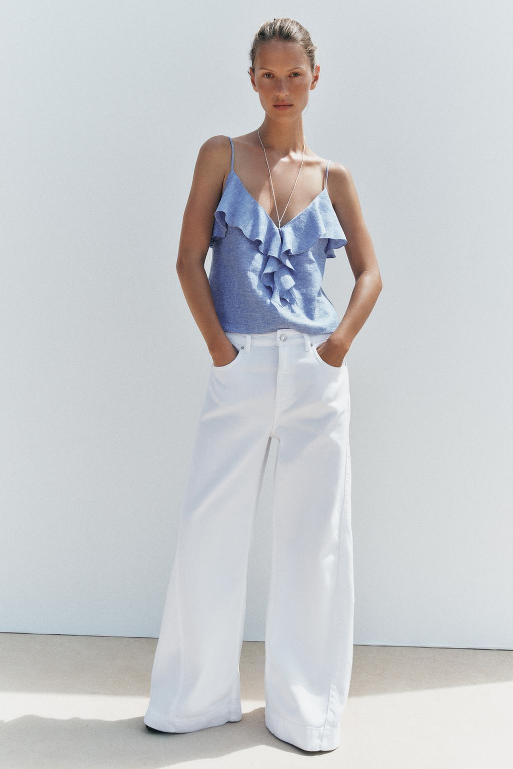 ZARA ТОП ИЗ СМЕСОВОГО ЛЬНА С БРЕТЕЛЯМИ И ВОЛАНАМИ, ГОЛУБОЙ