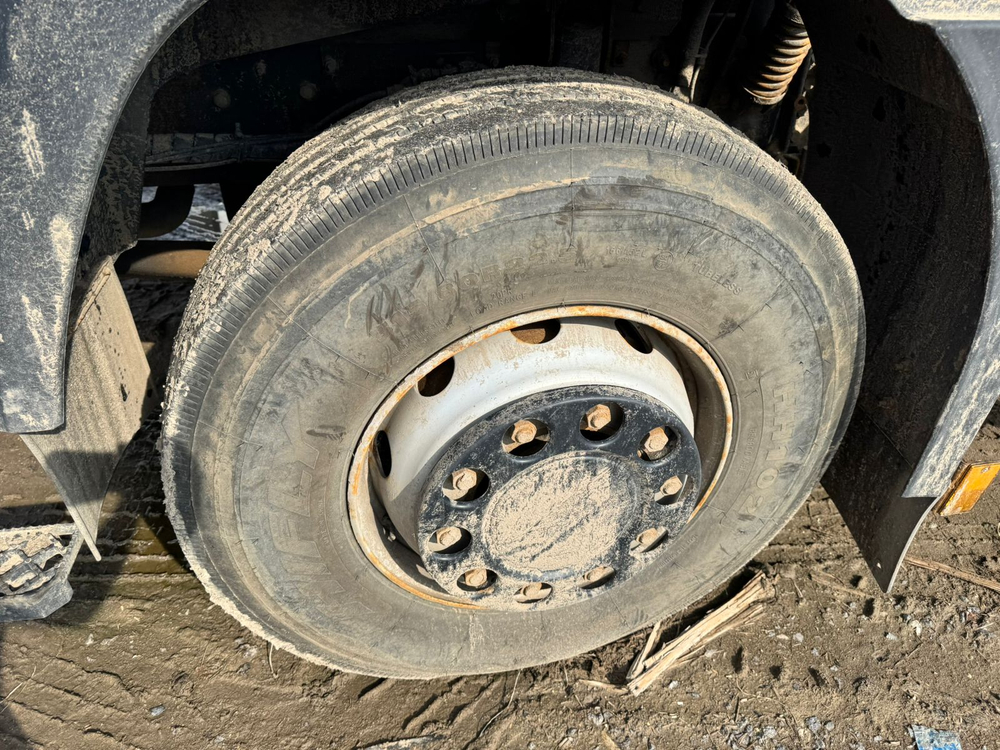 МАЗ 6430 6x4 Седельный тягач 643028-570-012 (Дизельный, 11,6 л, 423 л.с., МТ)