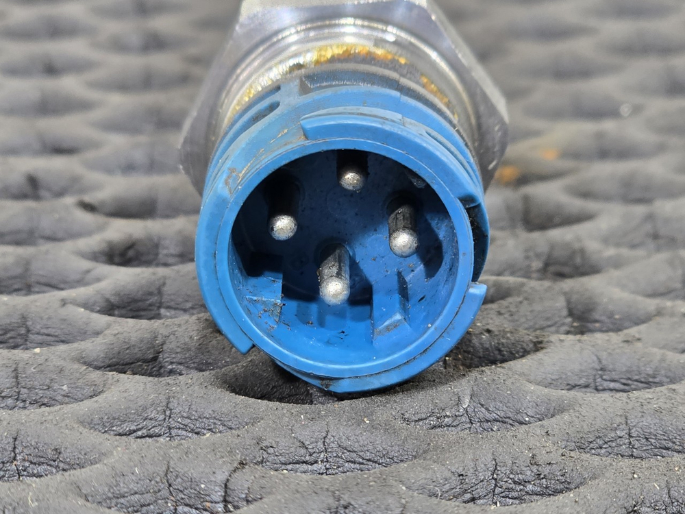 Датчик давления топлива