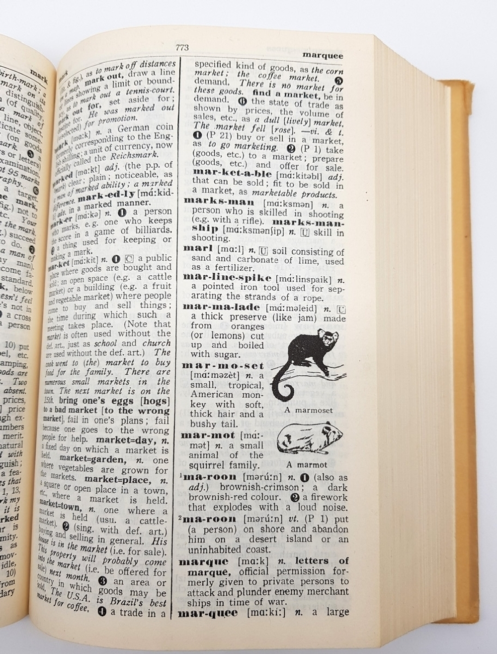 "A learners dictionary of current english (Словарь современного английского языка для учащихся)". A. S.Hornby, E.V.Gatenby,  H.Wakefield. 1951г. - антикварное издание