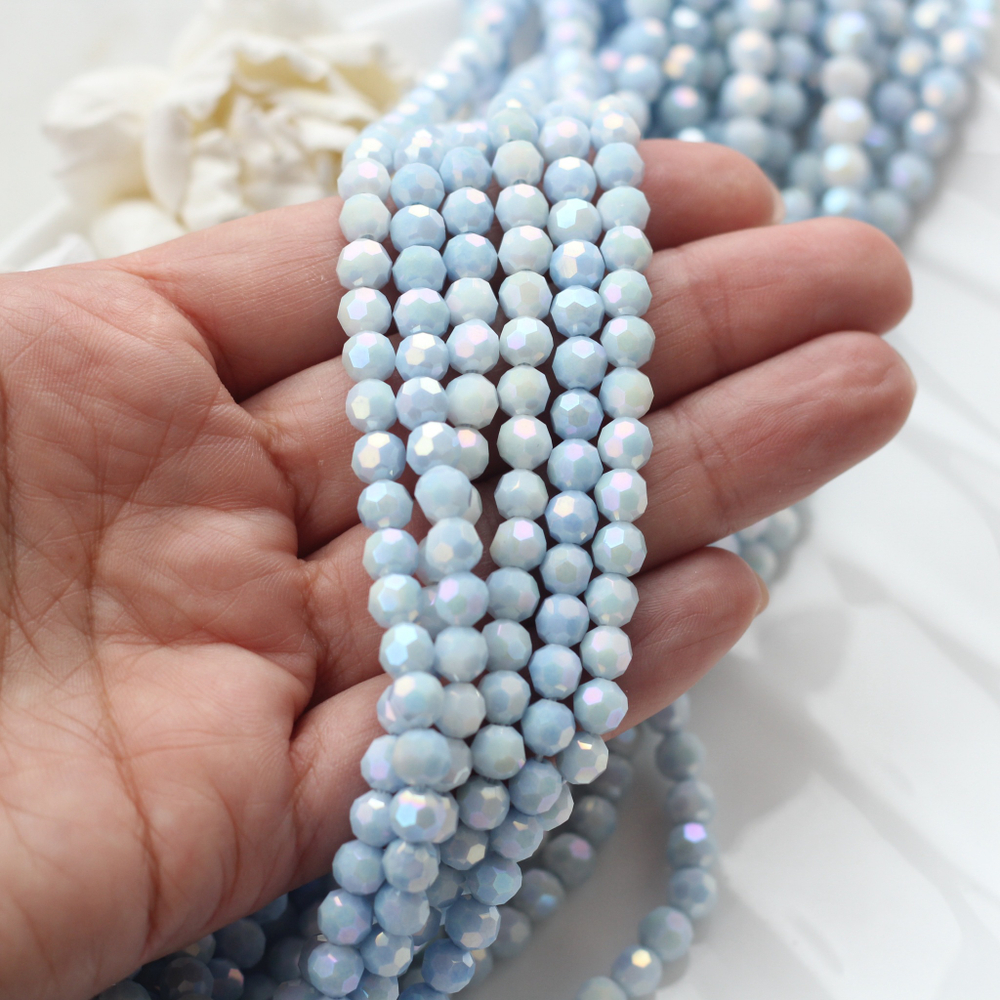 сшо6-голубой Стекло шар огранка 6мм, голубой, нить 36см