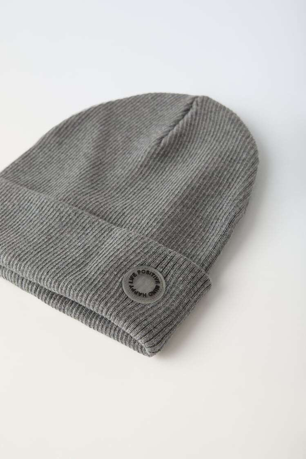 ZARA ХЛОПКОВАЯ ШАПКА-БИНИ В РУБЧИК, МЯГКИЙ СЕРЫЙ