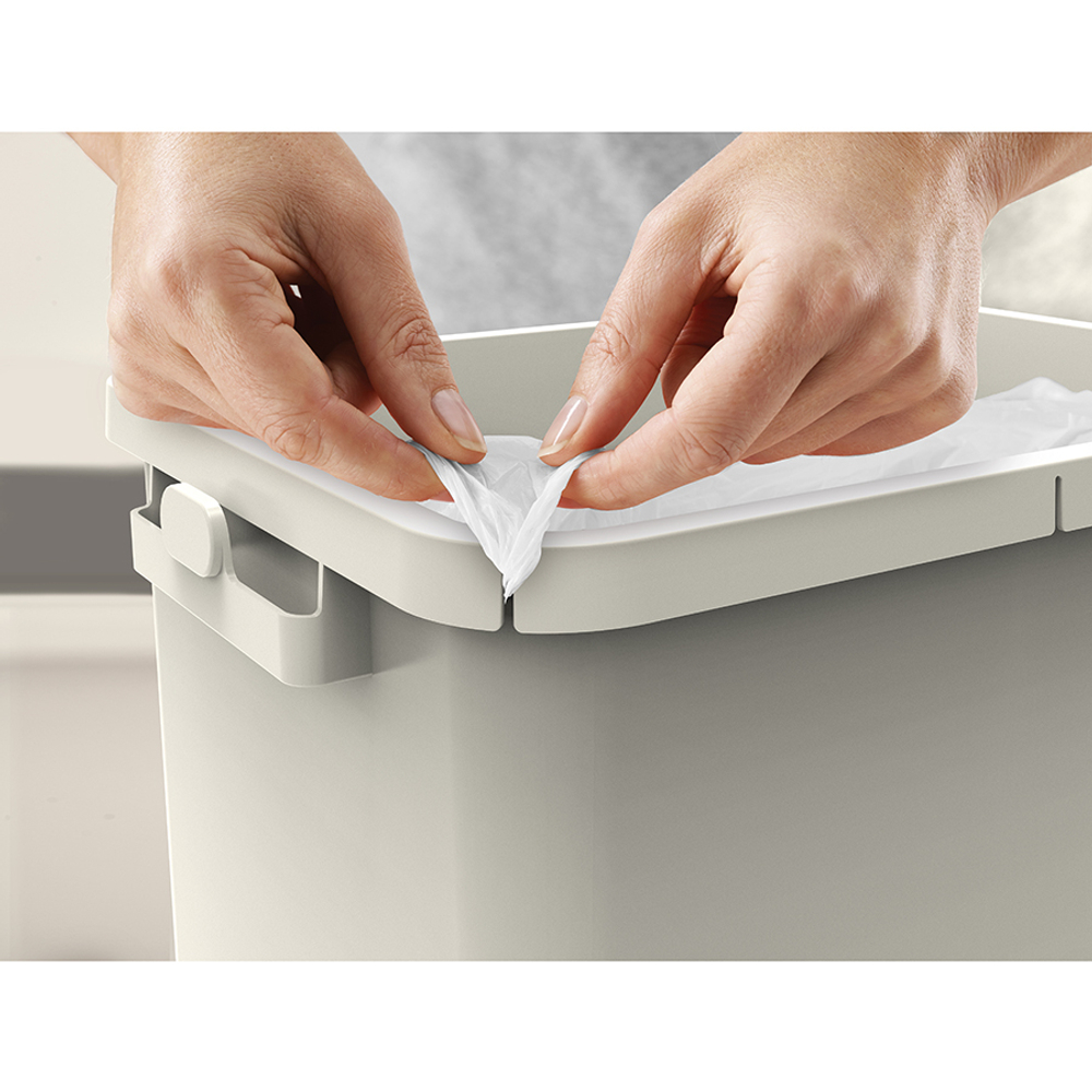 Контейнер для мусора с двумя баками 40л Joseph Joseph Totem Pop белый