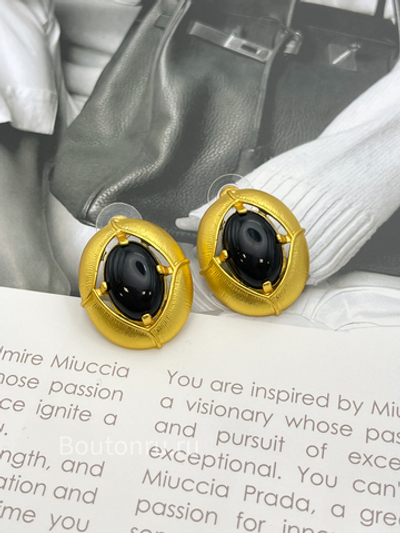 Серьги овальные золотистые с черным камнем