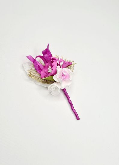 Бутоньерка с цветами на булавке, голубая с розовым