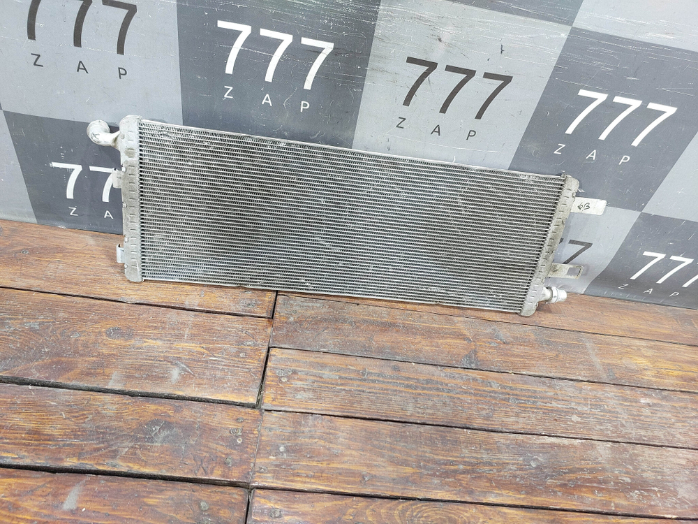 Радиатор охлаждения АКБ Mercedes GLE (V167) 18-нв Б/У Оригинал A1675000400