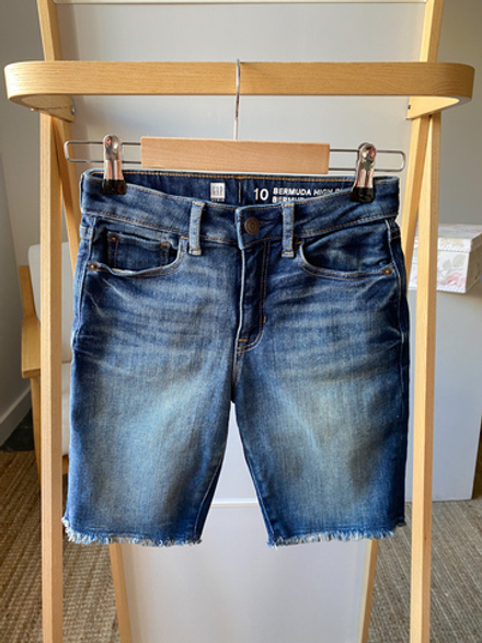 Джинсовые шорты Gap, 140