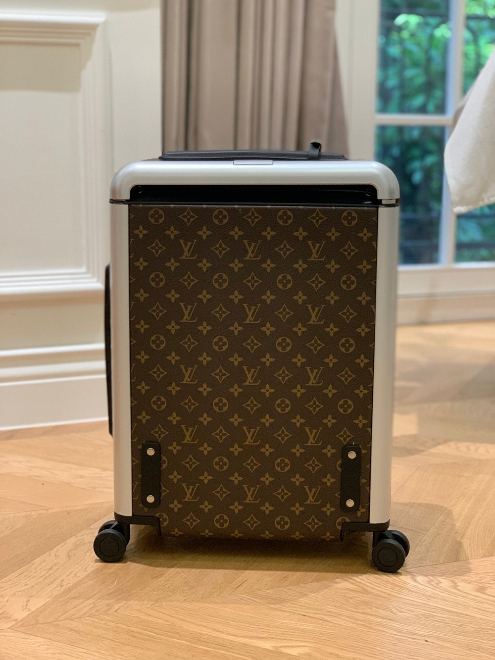 Louis Vuitton Horizon 55 Suitcase