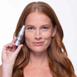 JAN MARINI Luminate Eye Gel Концентрированная сыворотка для кожи вокруг глаз с эффектом сияния против темных кругов и морщин, 15 мл