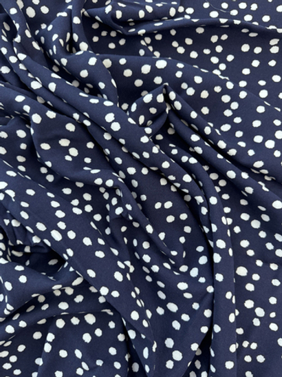 Штапель принт пятно белое на синем D10C1