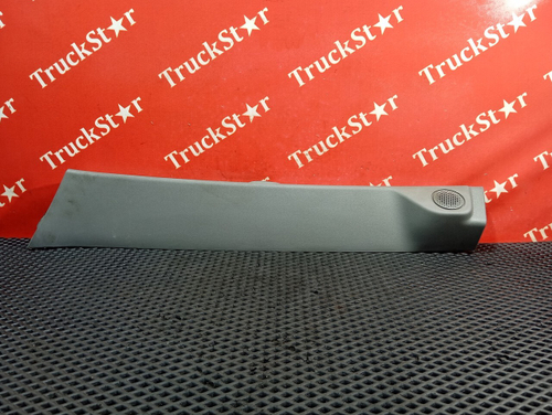 Накладка стойки салона левая